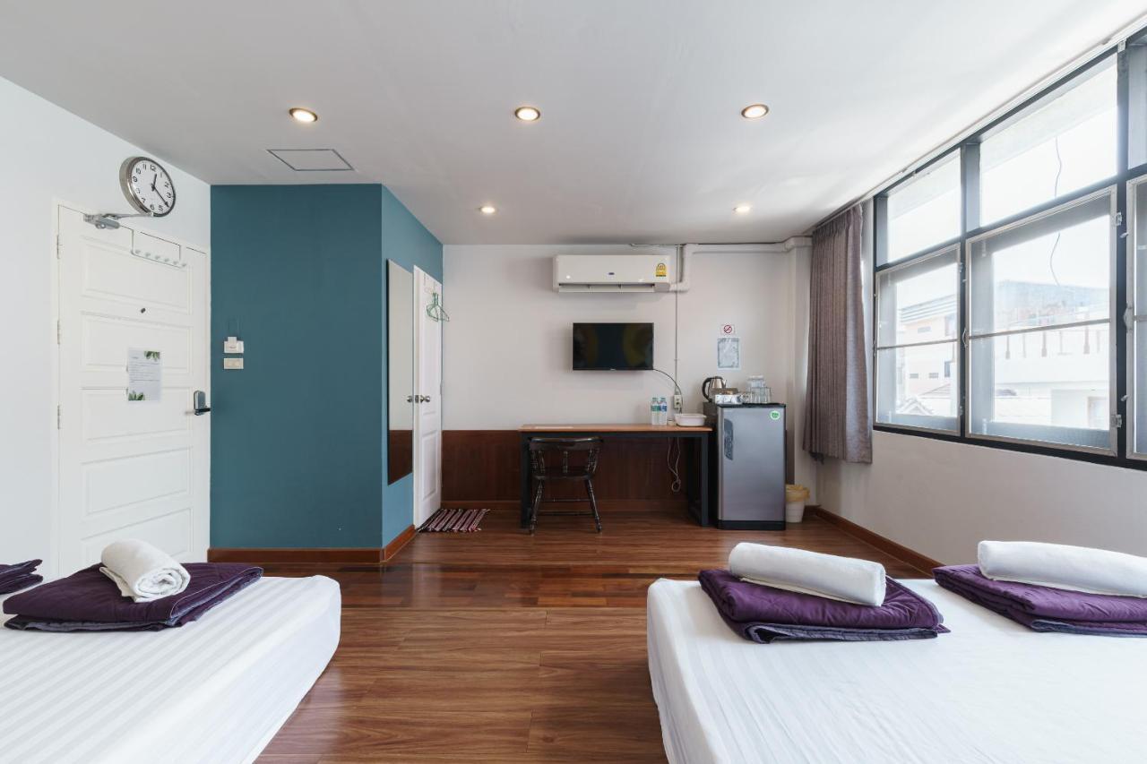 99 Hostel Khaosan Bangkok Exterior photo